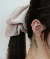 スクエアボリュームシュシュ