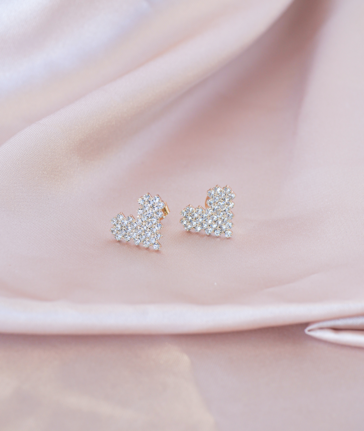 【RTP-55】韓国ビジューハートプレートピアス