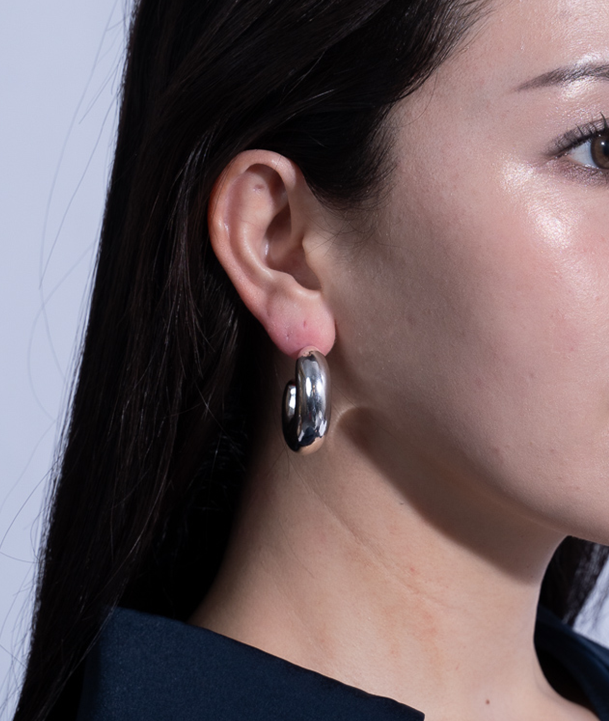 【K3】軽量ピアス ぷっくりCカーブフープ