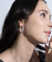 フレームリング ピアス