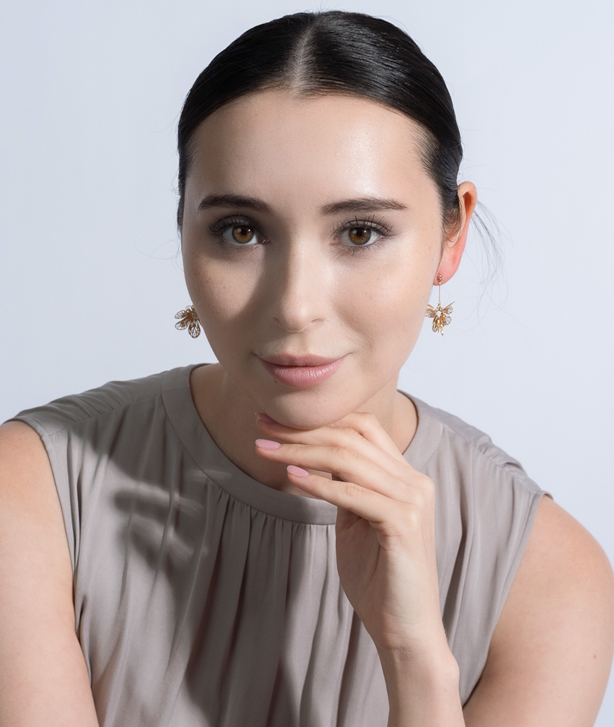 完売：入荷待ち【F1】フレームフラワーピアス